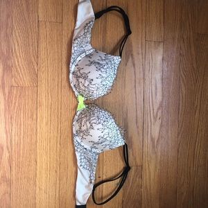 Victoria’s Secret push up bra